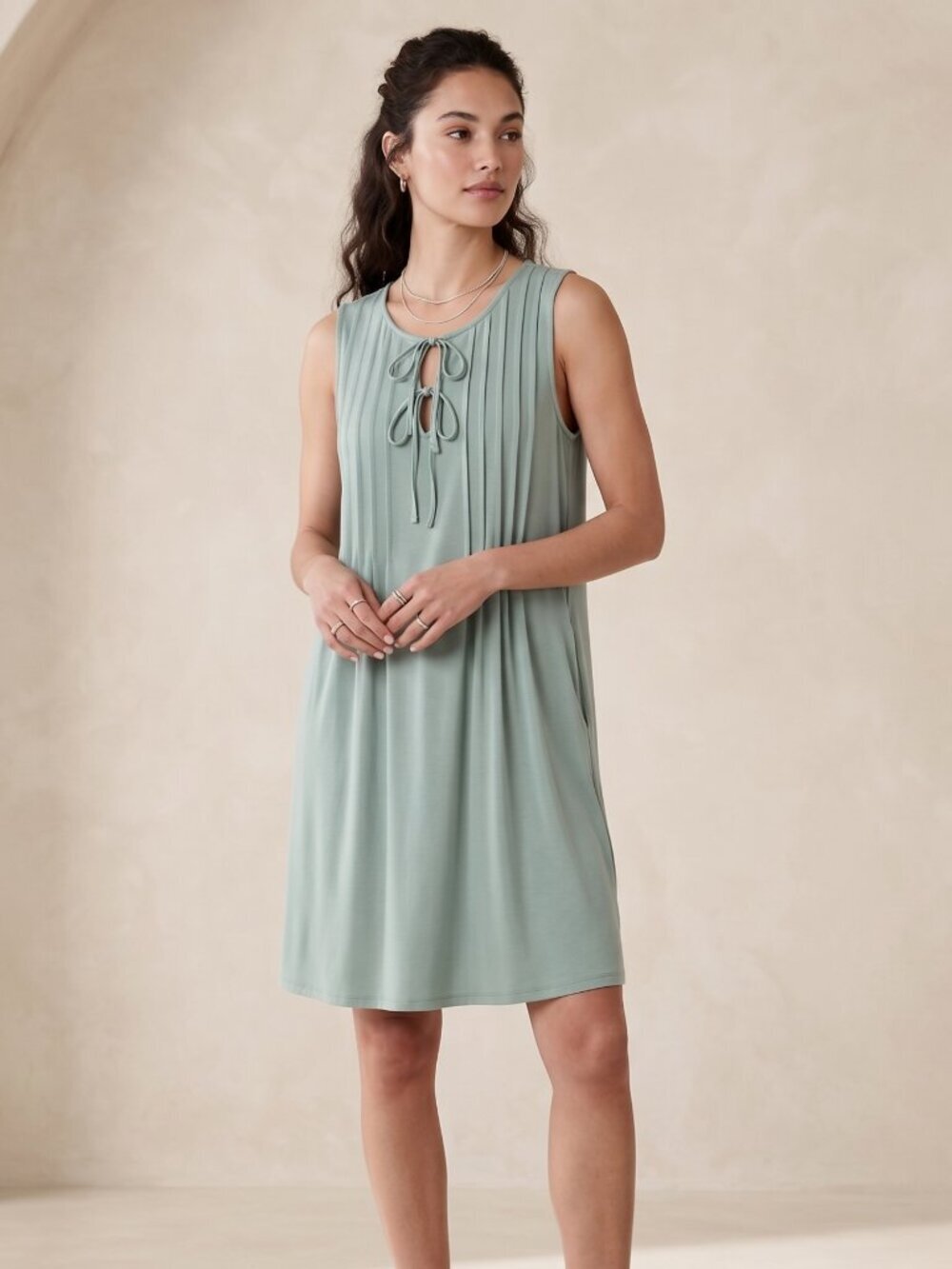 NWOT | Sage Green Pleated Shift Dress | Side Pockets | Tie Neck | Large